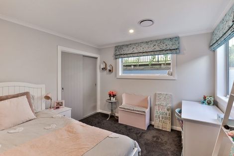 Photo of property in 6 Sellars Road, Bombay, 2675