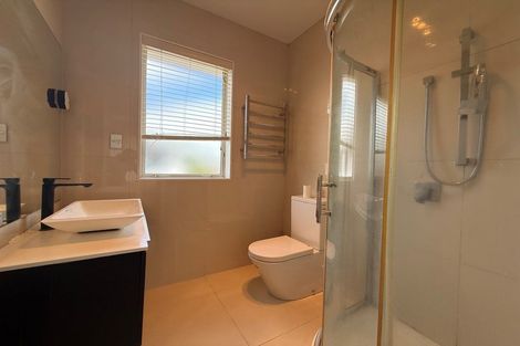 Photo of property in 66 Harrowglen Drive, Northcross, Auckland, 0630