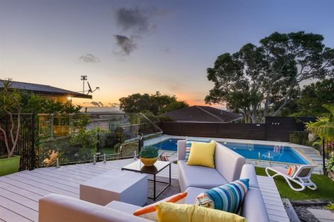 Photo of property in 74 Bleakhouse Road, Howick, Auckland, 2014