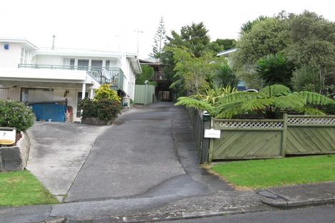 Photo of property in 2/7 Tui Road, Shelly Park, Auckland, 2014