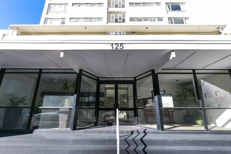 Photo of property in 31/125 Grant Road, Thorndon, Wellington, 6011