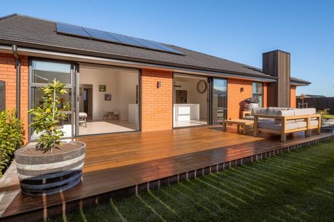 Photo of property in 23 Rose Manor Drive, Springlands, Blenheim, 7201