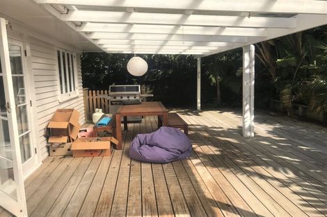 Photo of property in 33 Orion Place, Hillcrest, Auckland, 0627