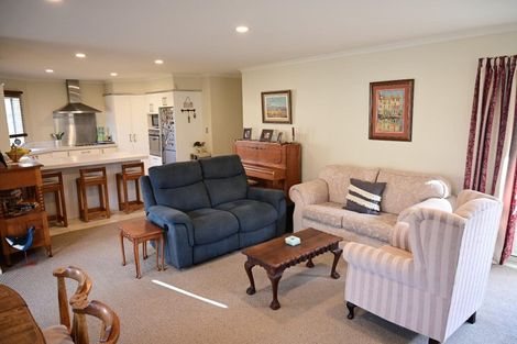 Photo of property in 69 Riverside Road, Orewa, 0931