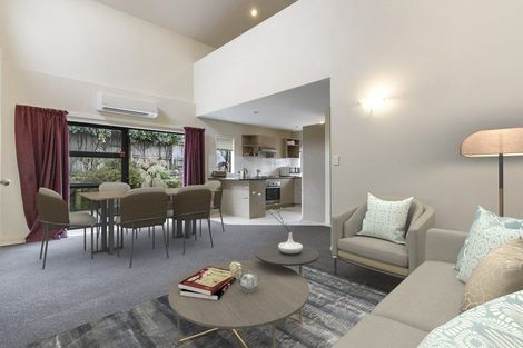 Photo of property in 40 Keri Vista Rise, Papakura, 2110