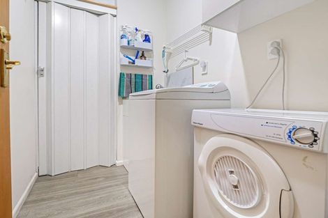 Photo of property in 4 Chesterfield Mews, Russley, Christchurch, 8042