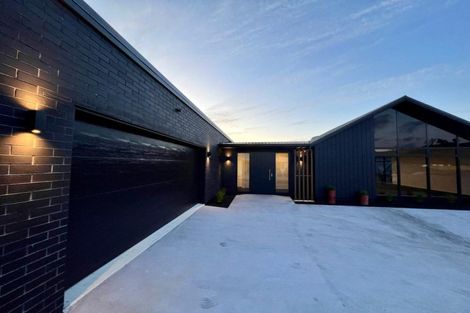 Photo of property in 140 Adler Drive, Ohauiti, Tauranga, 3112