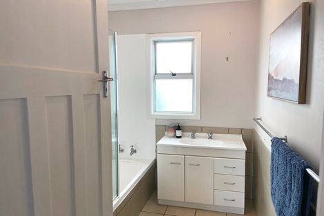 Photo of property in 597 Marine Parade, Napier South, Napier, 4110