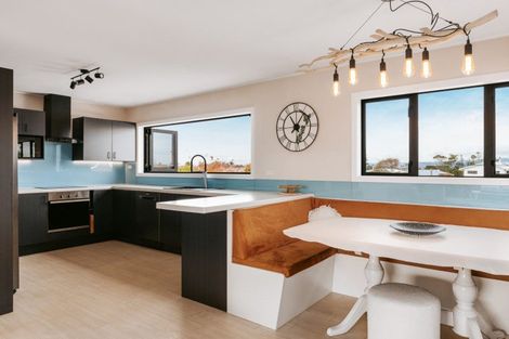 Photo of property in 103b Simpson Road, Papamoa Beach, Papamoa, 3118