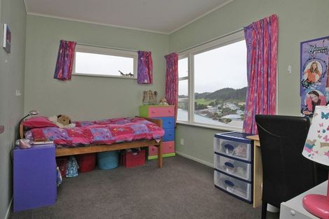 Photo of property in 64 Eden Street, Island Bay, Wellington, 6023