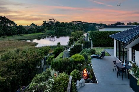 Photo of property in 6 Aytoun Street, Opunake, 4616