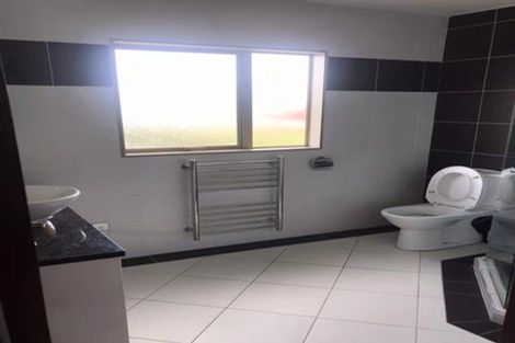 Photo of property in 91a Kyle Road, Greenhithe, Auckland, 0632