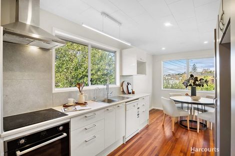 Photo of property in 40a Vina Place, Massey, Auckland, 0614