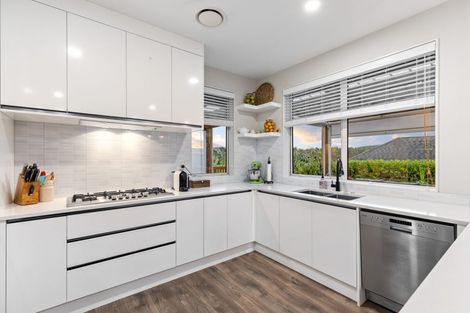 Photo of property in 21 Flavell Drive, Orewa, 0931