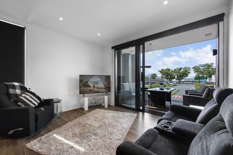 Photo of property in 34a Lake Street, Cambridge, 3434