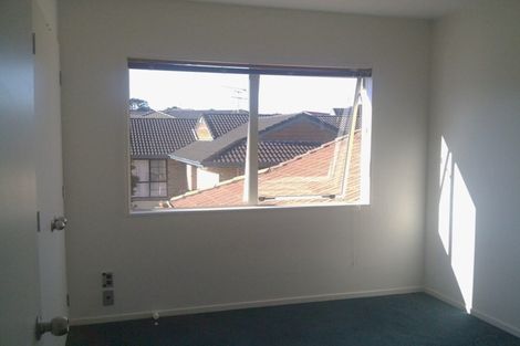 Photo of property in 8 Kentville Place, Somerville, Auckland, 2014