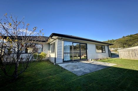 Photo of property in 6 Moonsail Drive, Whitby, Porirua, 5024