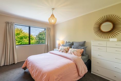 Photo of property in 49 Grand Vue Road, Kawaha Point, Rotorua, 3010