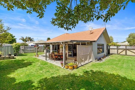 Photo of property in 27 Olympus Grove, Papamoa Beach, Papamoa, 3118