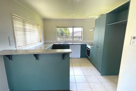 Photo of property in 28 Raphoe Road, Flat Bush, Auckland, 2019