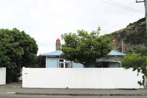 Photo of property in 10 Wiggins Street, Sumner, Christchurch, 8081