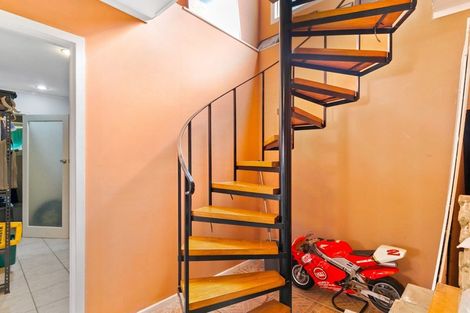 Photo of property in 18 Killarney Avenue, Torbay, Auckland, 0630