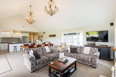 Photo of property in 167 Oroua Road, Kairanga, Palmerston North, 4475