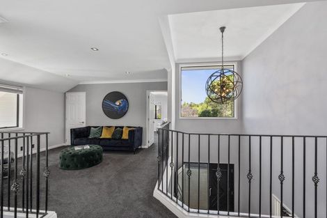 Photo of property in 12a Wainoni Heights, Greenhithe, Auckland, 0632