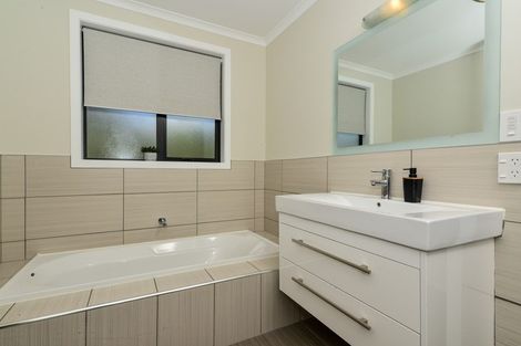 Photo of property in 6 Witehira Way, Flagstaff, Hamilton, 3210