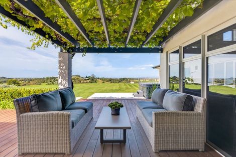 Photo of property in 23 Wheatley Road, Waiohiki, Napier, 4183