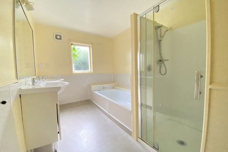 Photo of property in 16 Tasman Drive, Opaheke, Papakura, 2113