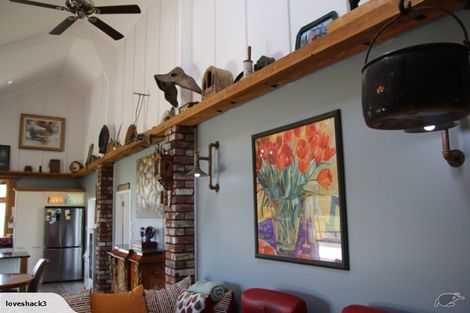 Photo of property in 323 Karioitahi Road, Karioitahi, Waiuku, 2683