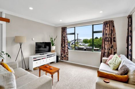 Photo of property in 8a Mahoe Street, Inglewood, 4330