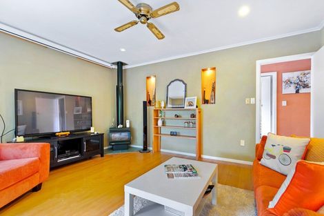 Photo of property in 18 Killarney Avenue, Torbay, Auckland, 0630