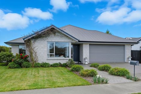 Photo of property in 42 Bronco Drive, Aidanfield, Christchurch, 8025