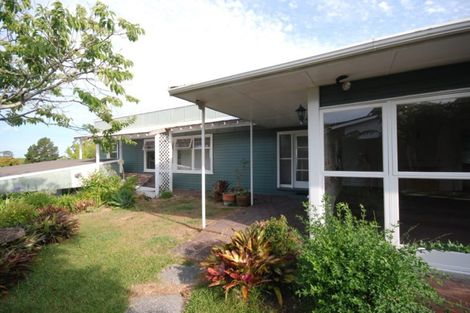 Photo of property in 53 Jaemont Avenue, Te Atatu South, Auckland, 0610