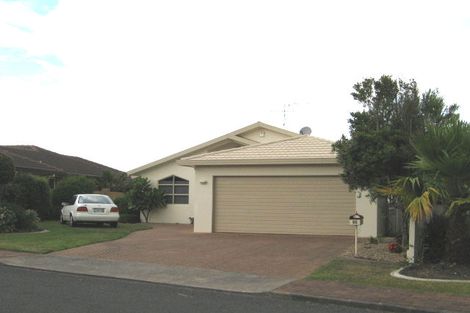 Photo of property in 23 Reflection Drive, West Harbour, Auckland, 0618