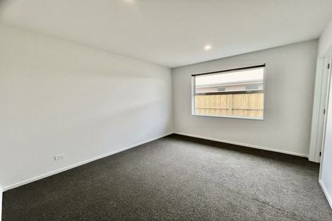 Photo of property in 5/172 Don Buck Road, Massey, Auckland, 0614