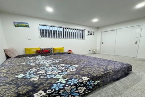 Photo of property in 41 Farmland Road, Papakura, 2110