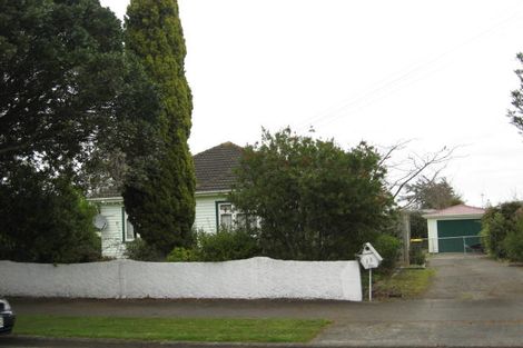 Photo of property in 13 Kings Drive, Levin, 5510