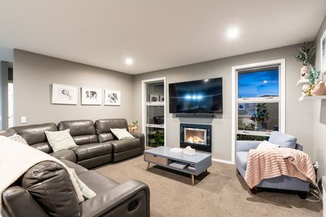 Photo of property in 27 Heathfield Drive, Mosgiel, 9024