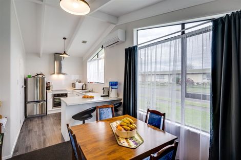 Photo of property in 48 James Foley Avenue, Pirimai, Napier, 4112