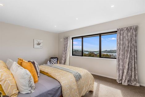 Photo of property in 9 Glenorchy Way, Aotea, Porirua, 5024