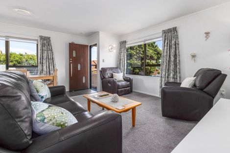 Photo of property in 1/39 Kinloch Place, Papakowhai, Porirua, 5024