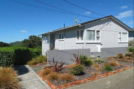 Photo of property in 11 Baffin Grove, Kingston, Wellington, 6021