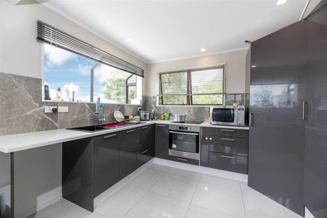 Photo of property in 33 Danube Lane, Glen Eden, Auckland, 0602