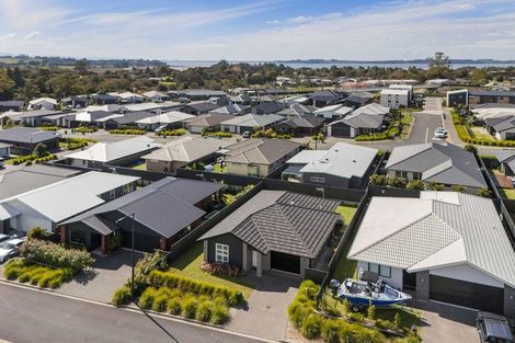 Photo of property in 20 Pioneer Crescent, Omokoroa, 3114