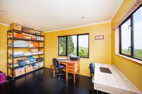 Photo of property in 484 Finnis Road, Pohangina, Feilding, 4775