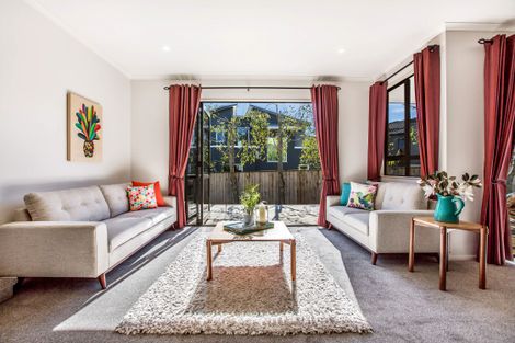 Photo of property in 8 Beirut Court, The Gardens, Auckland, 2105