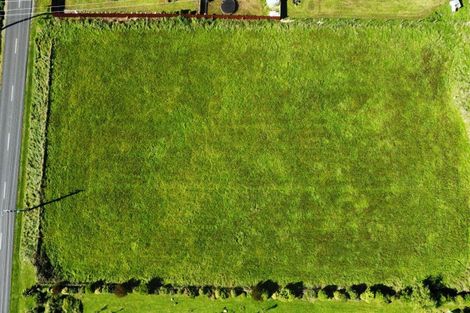 Photo of property in 69 Waikawa Beach Road, Manakau, 5573